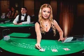 Studio live dealer slot ri dengan multiple camera Studio live dealer slot ri dengan multiple camera